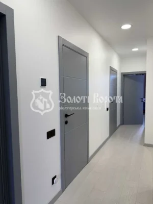 3-room apartment for sale 89.9 m², Yunatska St., 6