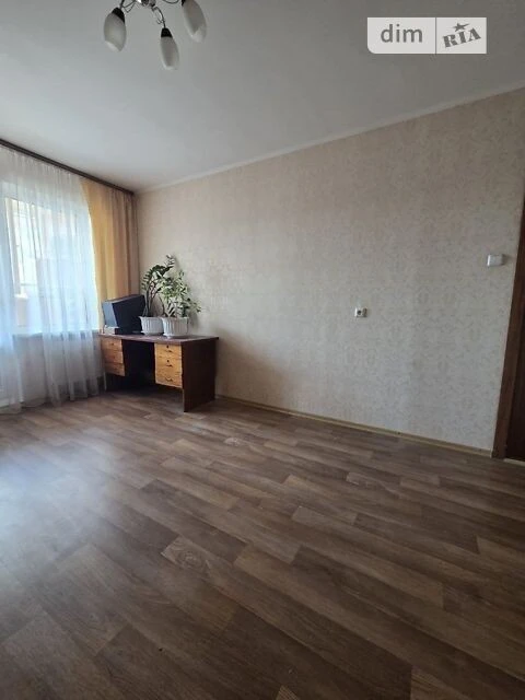 Продаж 2к квартири 76 кв. м на вул. Милославська 16 • ID 346