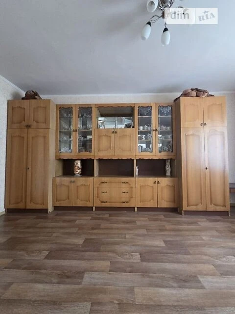 Продаж 2к квартири 76 кв. м на вул. Милославська 16 • ID 346