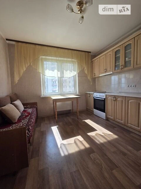 Продаж 2к квартири 76 кв. м на вул. Милославська 16 • ID 346