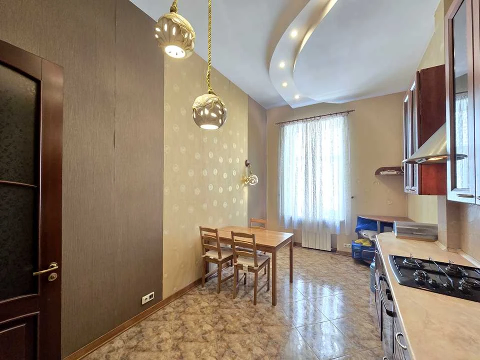 Квартира. Киев, Сечевых Стрельцов ул. (Артема)