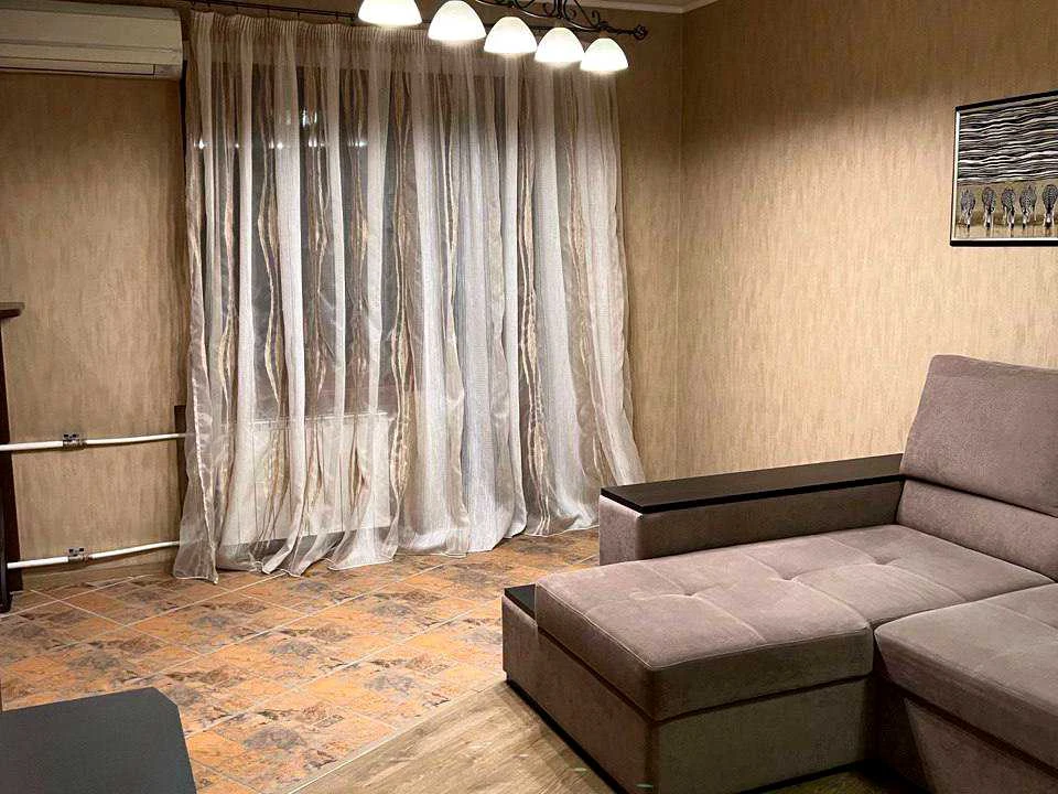 Apartment. Kharkiv, Heroiv Kharkova Ave. (Moskovskiy)