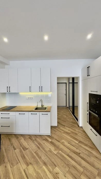 New England Residential Complex | 1k apartment | Birmingham | Generator | 900 m