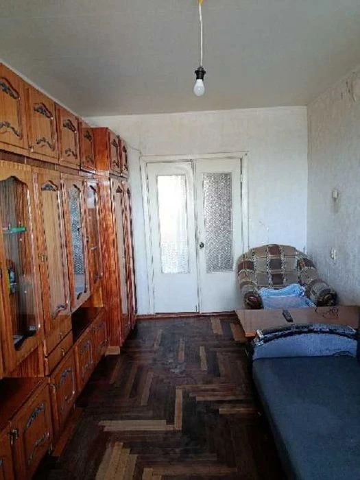 Продается 4 ком. кв. ул. Руставы в Осипенковском районе. Может