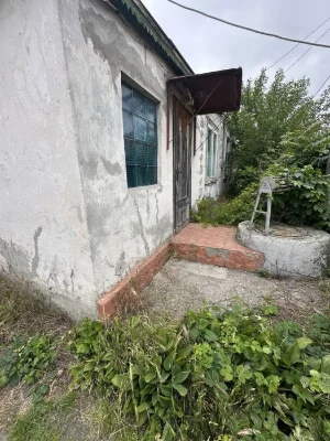 Продам участок со строением в Золотом треугольнике