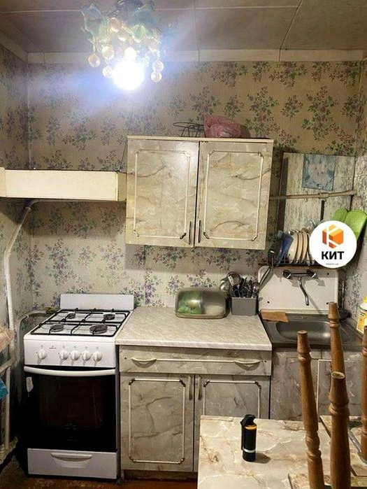 1 room. 30 sq. m. Odesa (Odesskaya, stop. School, st. Matrosova 12) 13