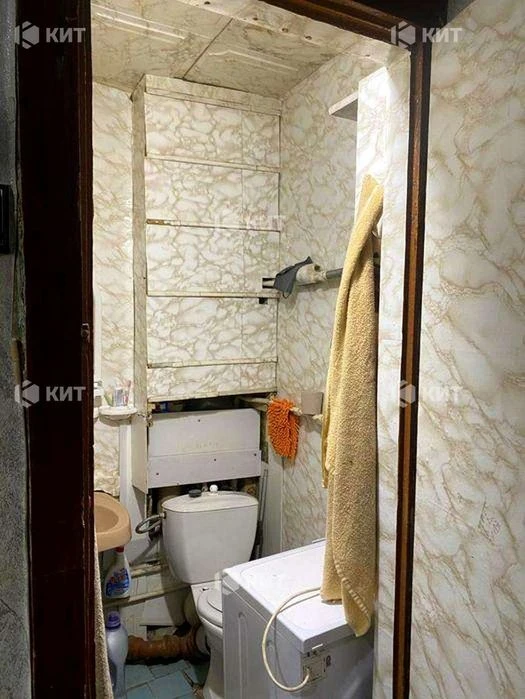 1 room. 30 sq. m. Odesa (Odesskaya, stop. School, st. Matrosova 12) 13