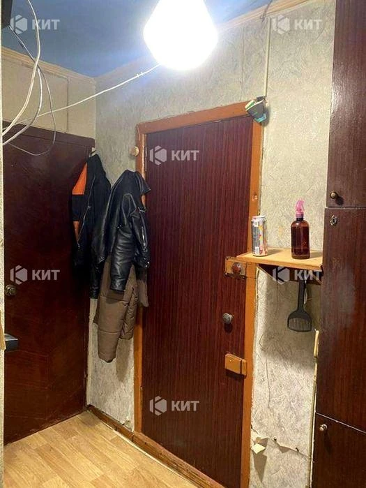 1 room. 30 sq. m. Odesa (Odesskaya, stop. School, st. Matrosova 12) 13