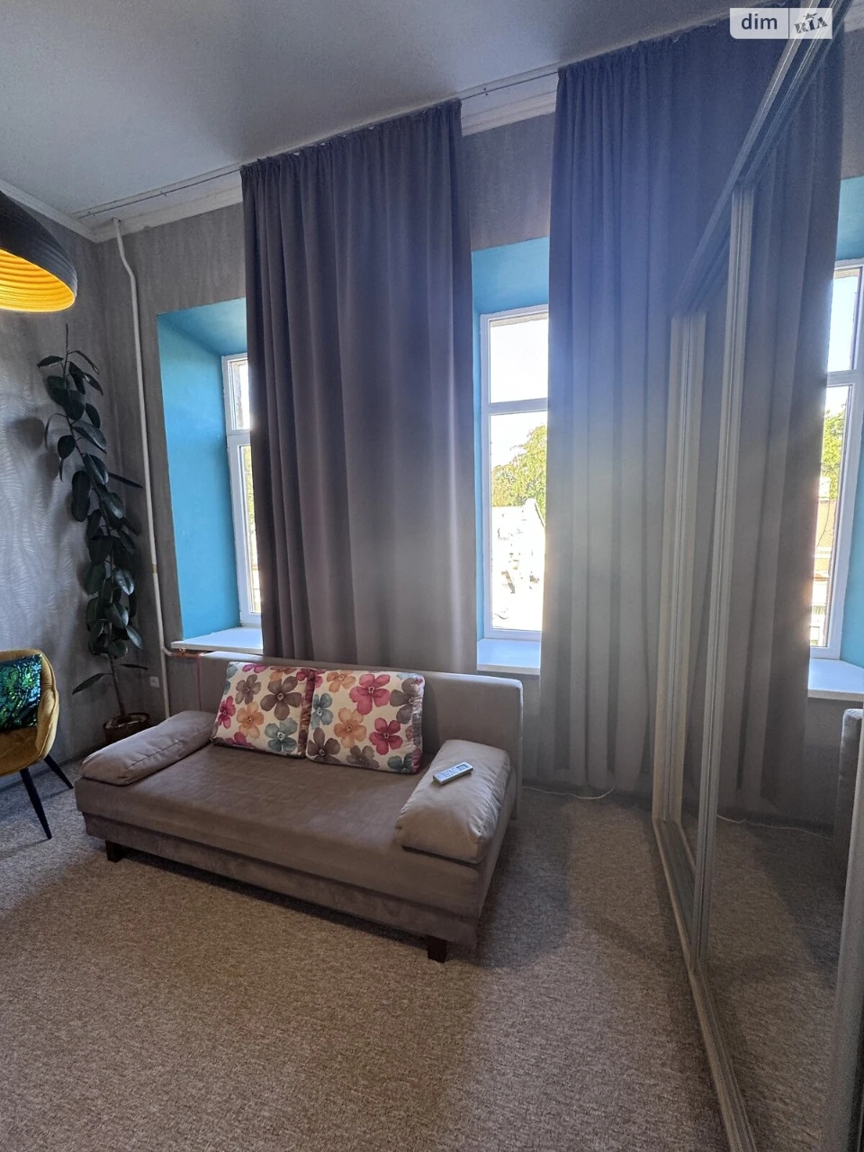 Room for sale Primorsky