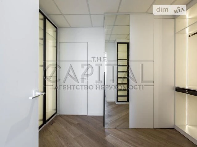 Sale of 3-room apartment 201 sq. m on Antonovycha St. 74 • ID 3461