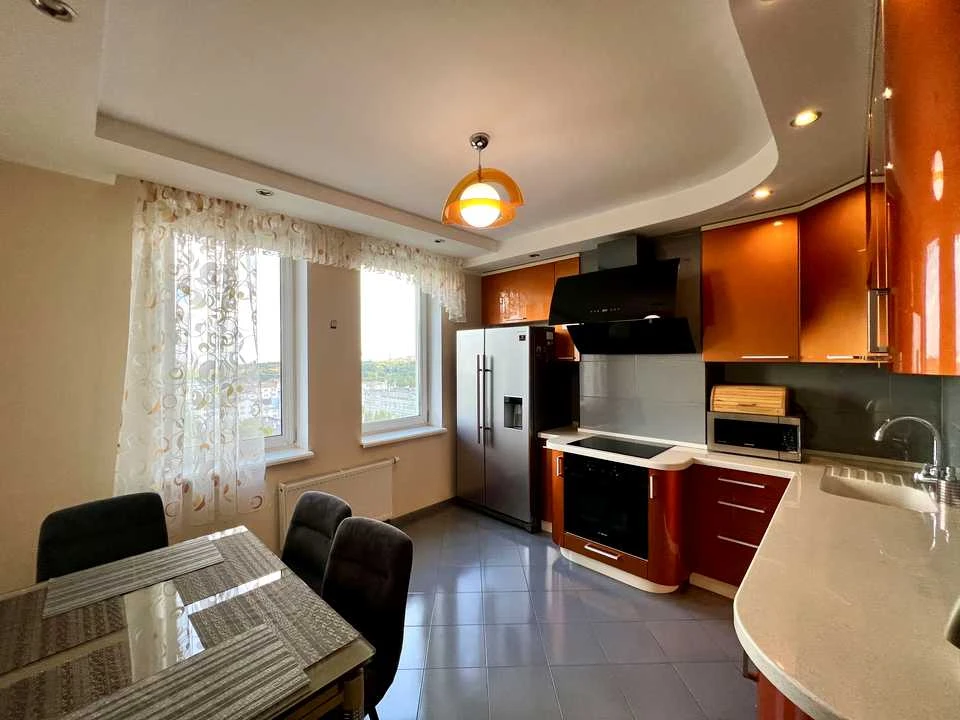 Apartment. Kyiv, Kolomyiskyi Lane.