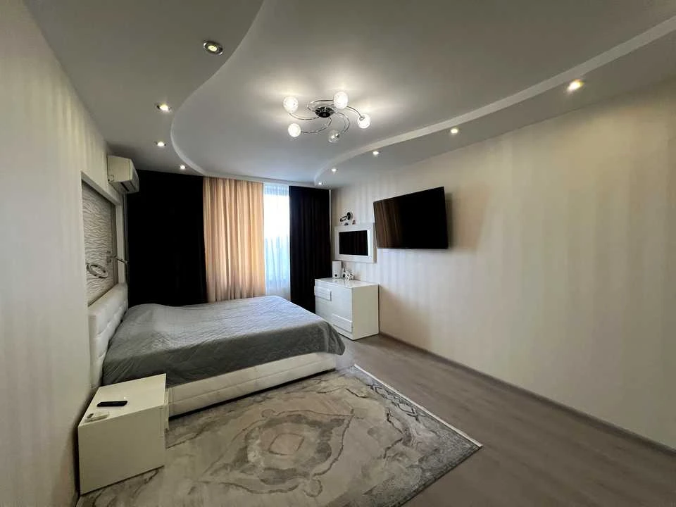 Apartment. Kyiv, Kolomyiskyi Lane.