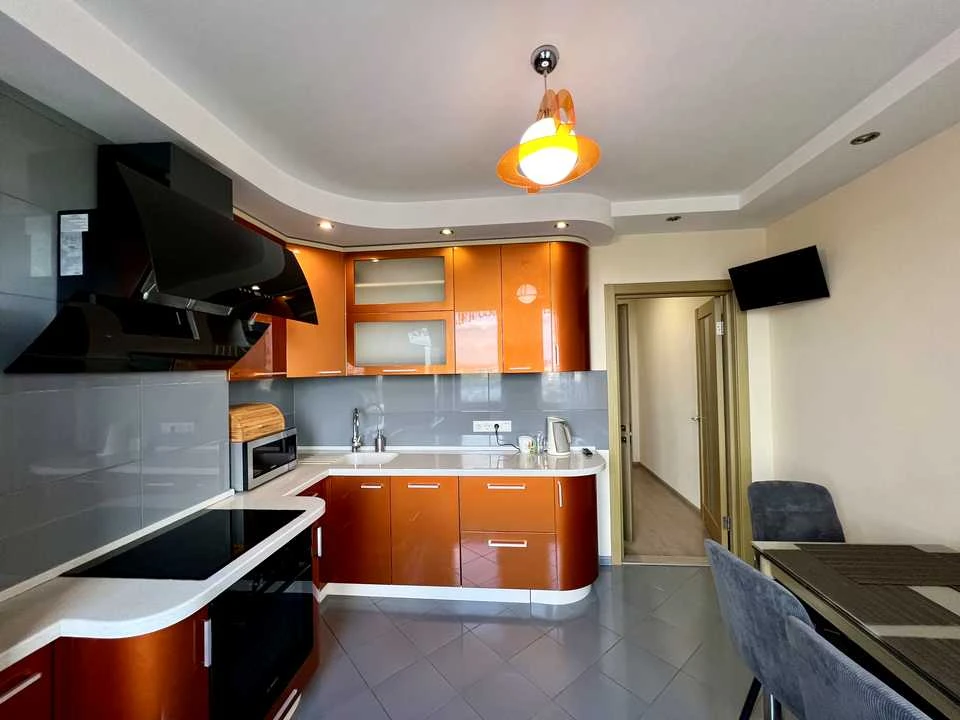 Apartment. Kyiv, Kolomyiskyi Lane.