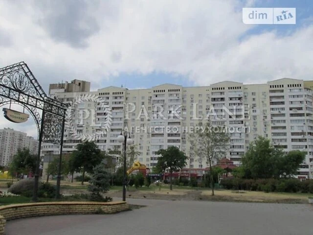 Sale of 3-room apartment 90 sq. m on Dragomanova St. 44A • ID 347
