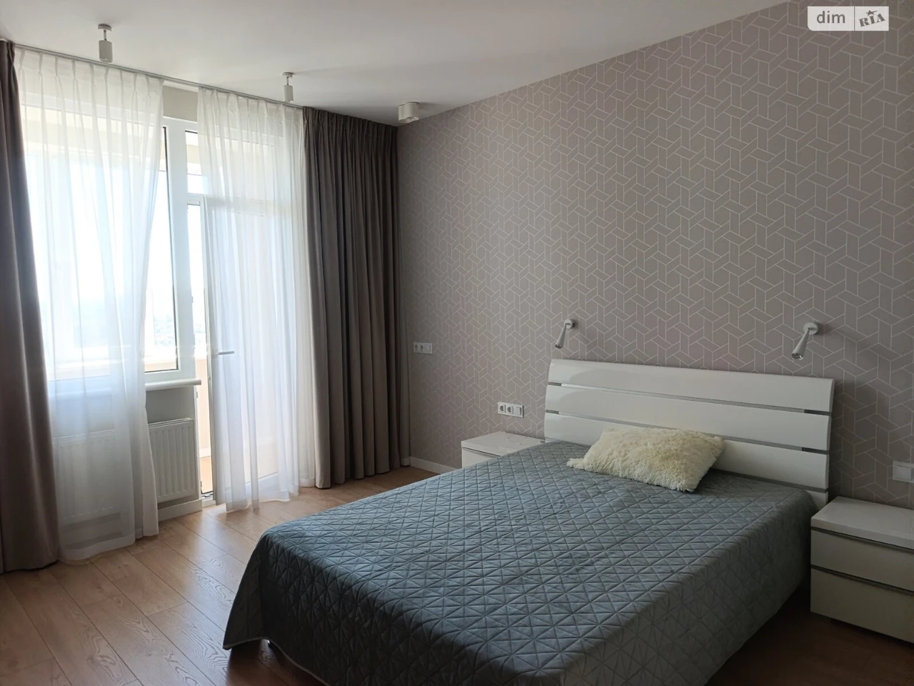 Продажа квартир Приморский.