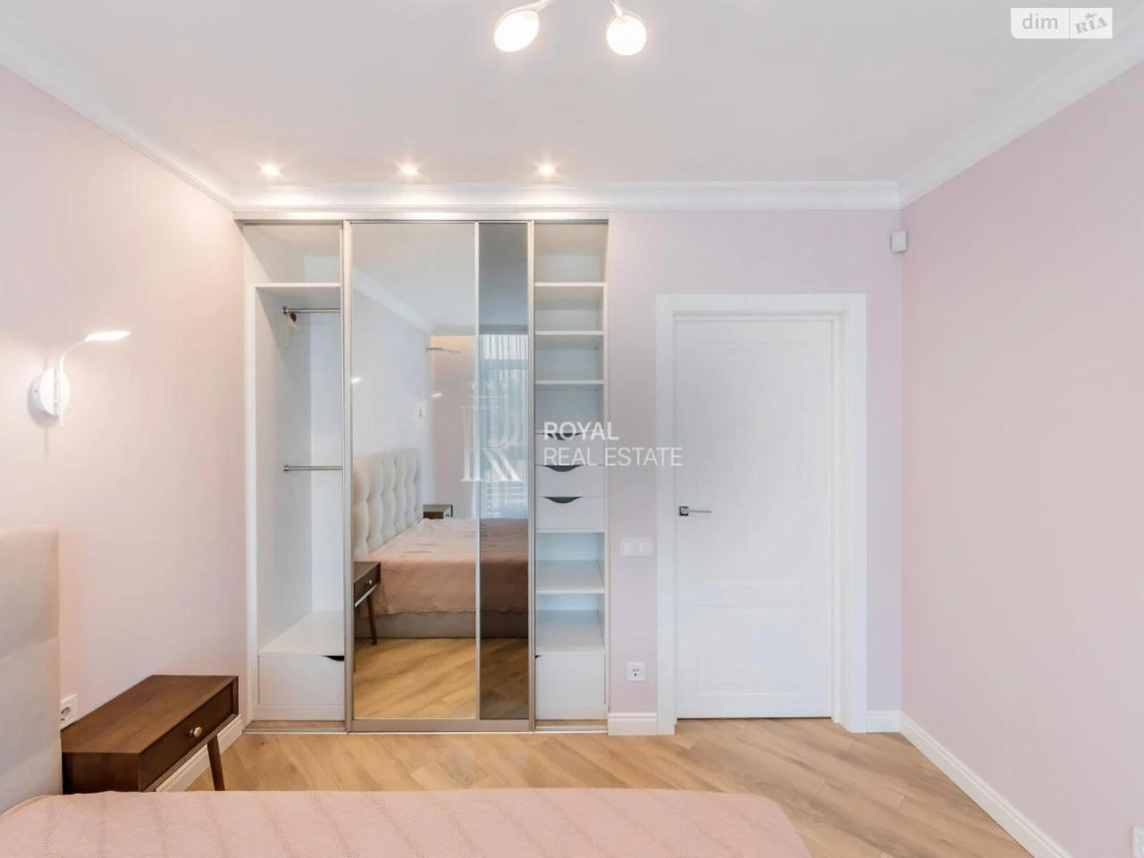 Apartment for sale in Saperne Pole