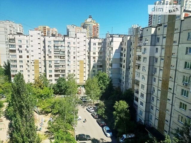 For sale 3-room apartment 72 sq. m on Urlivska Street 1/8 • ID 34569