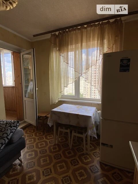 Продаж 1к квартири 40.7 кв. м на вул. Драгоманова 14 • ID 34
