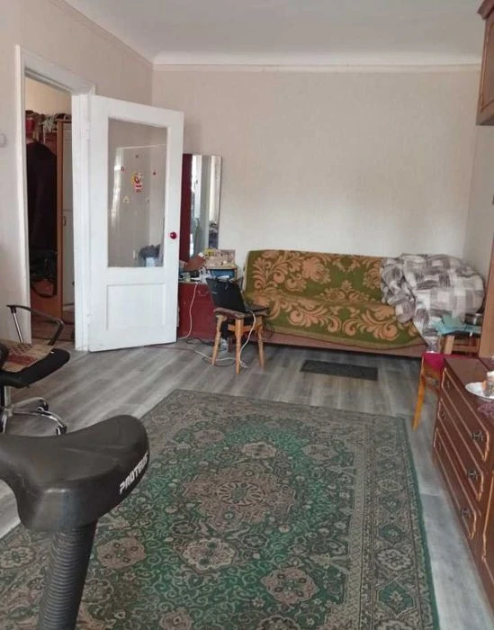 Продам 2 ком. квартиру 2/5, центр низ Кирова Поля, ул. Филос