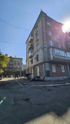 Продам 2кв. Сталинка, центр, закрытый двор, гараж