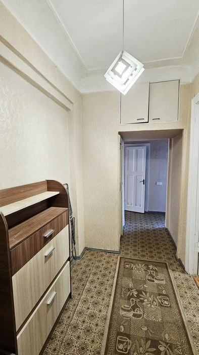 Продам 2кв. Сталинка, центр, закрытый двор, гараж