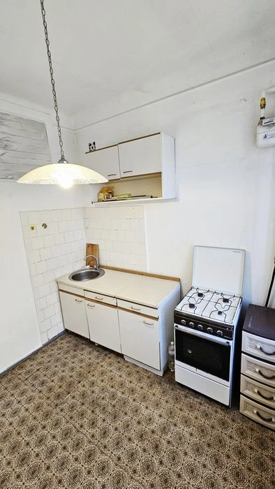 Продам 2кв. Сталинка, центр, закрытый двор, гараж
