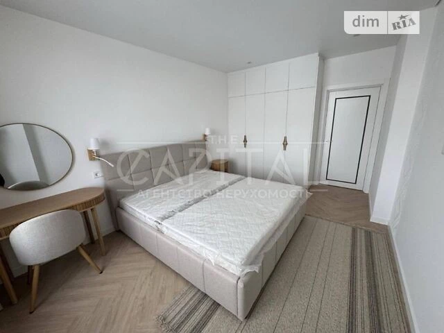 Sale of 2-room apartment 54 sq. m on Knyazya Romana Mstislavycha Street