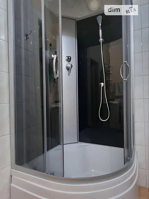 Room for sale 17.2 sq. m. on Azerbaycanska Street 8B • ID 28