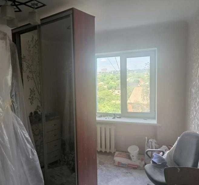 Selling a 3-room apartment on Osnova