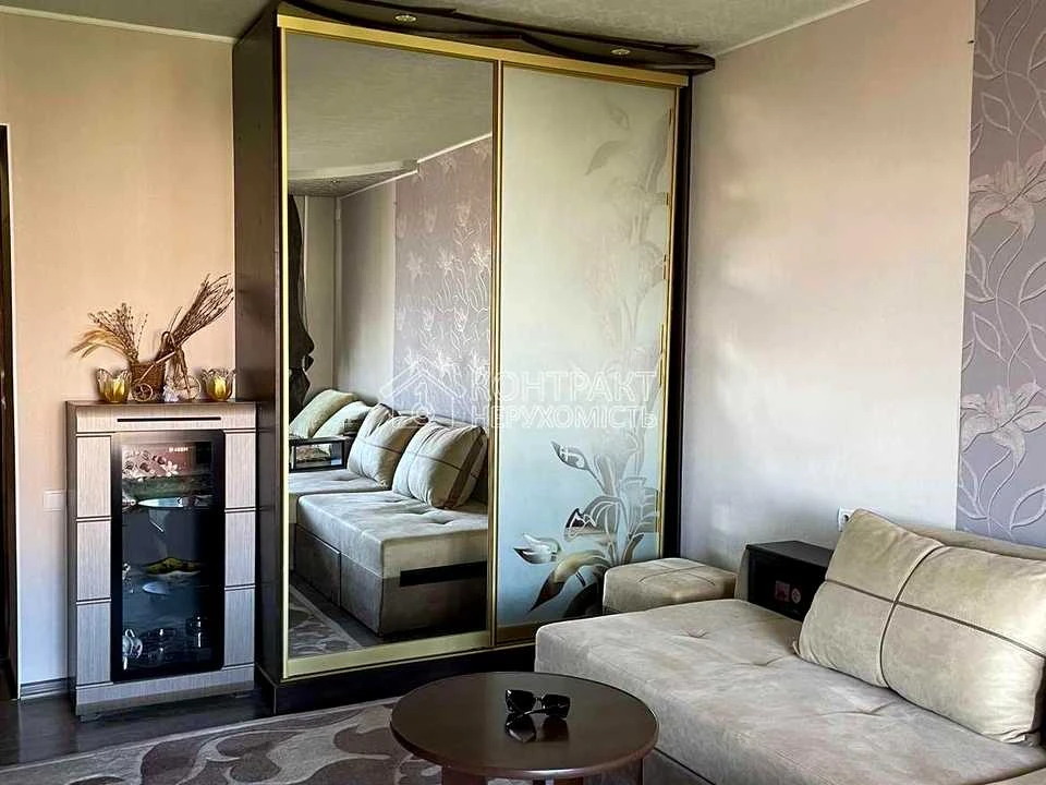 Apartment. Kharkiv, Heorhiia Tarasenka St. (Plekhanivska)
