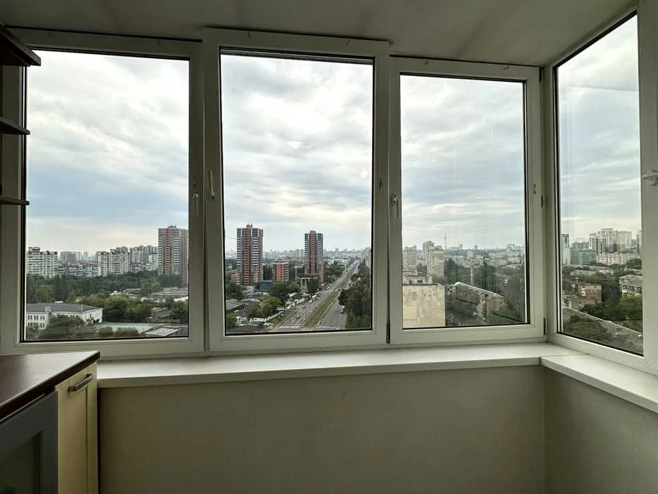 Apartment. Kyiv, Avtozavodskaya St.