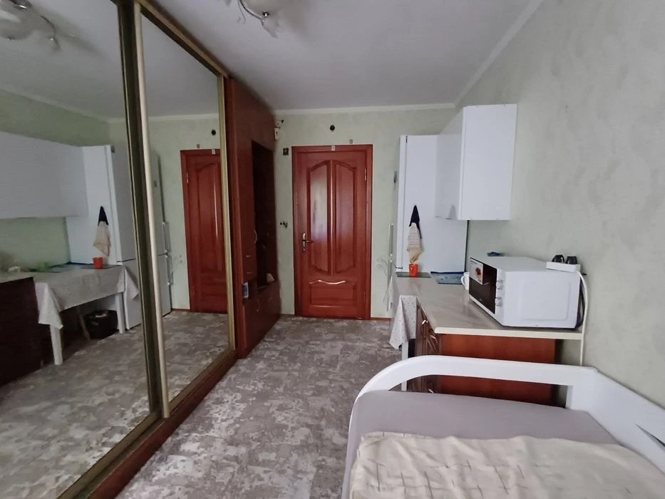 A room for sale in the Center commune