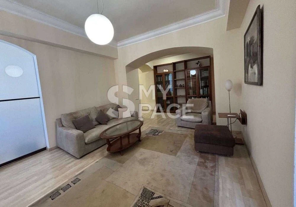 Sale of 3-room apartment 77 sq. m on Yevhena Chykalenko St., 2-4 cor.