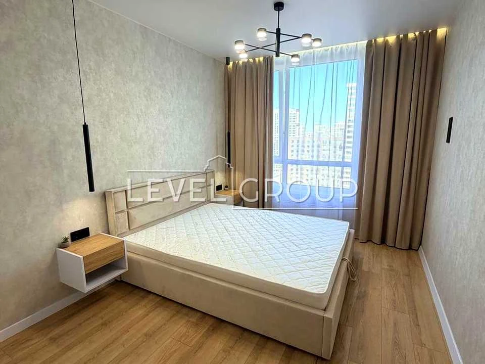 Apartment. Kyiv, Vsevolod Zmienko St.
