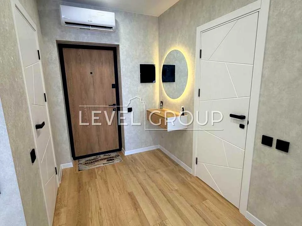 Apartment. Kyiv, Vsevolod Zmienko St.
