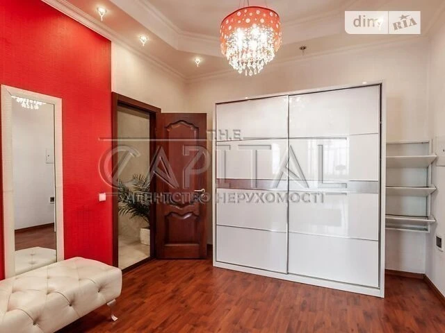 Sale of 3-room apartment 121 sq. m. on Saksaganskoho St. 121 • ID