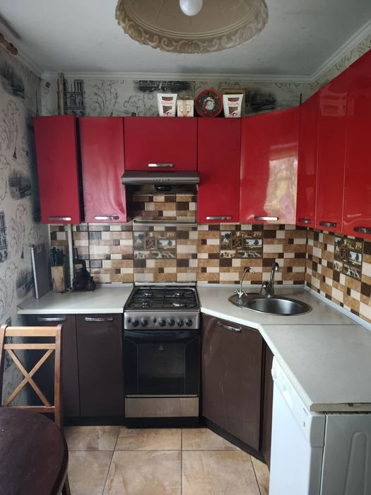 Продам квартиру 3 шевченковский 72кв,с мебелью и  ремонтом