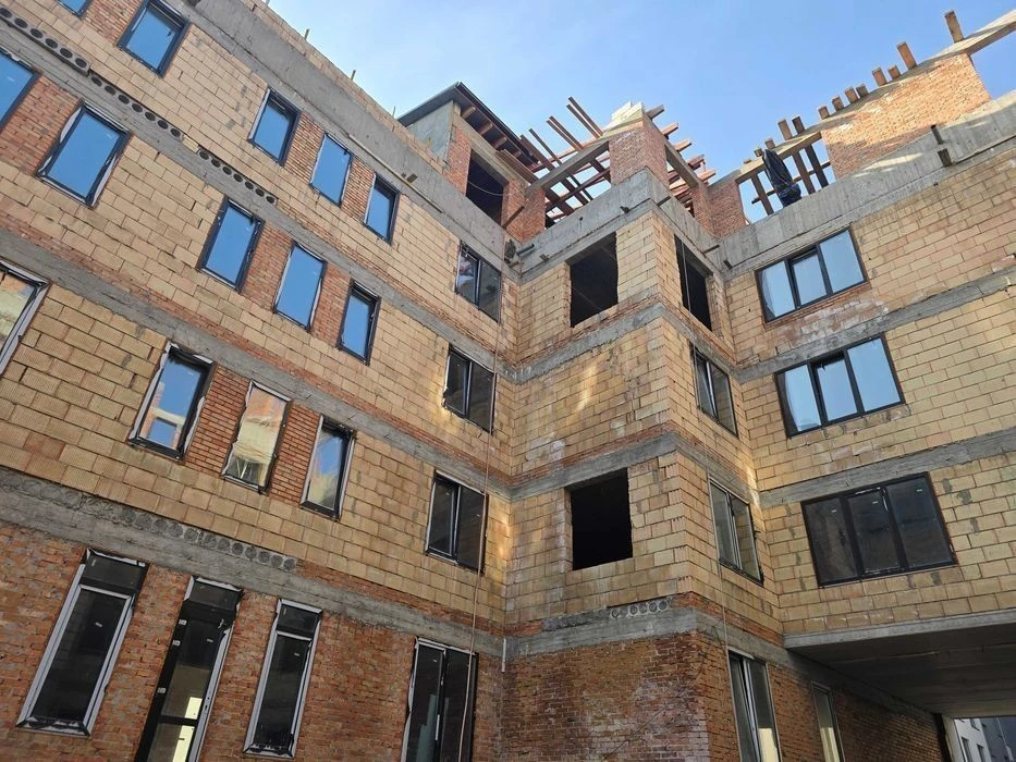 Two-room apartment for sale in the Liverpool House residential complex