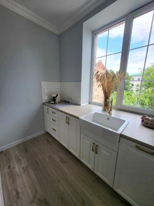 Designer 3-room apartment 100 m2 in the very center of the city MV