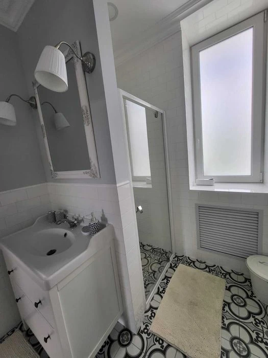 Designer 3-room apartment 100 m2 in the very center of the city MV