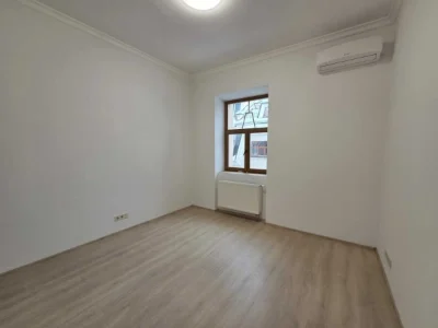 Sale of a 4-room apartment of 167 m², Vozdvizhenskaya Street, 20